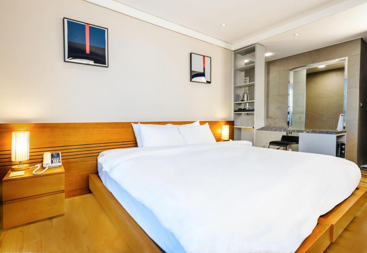 J One Hotel Cheongju Zewnętrze zdjęcie