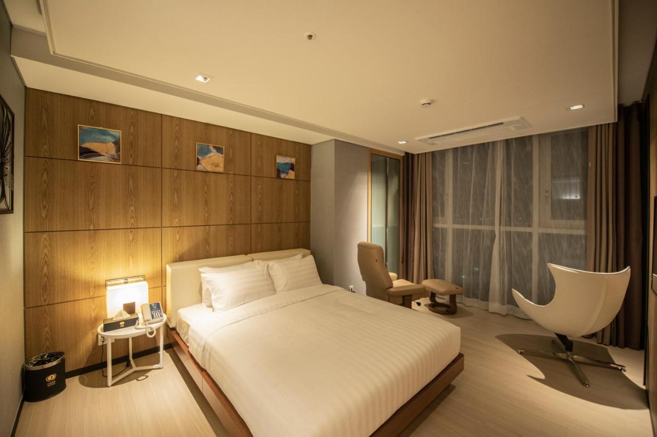 J One Hotel Cheongju Zewnętrze zdjęcie
