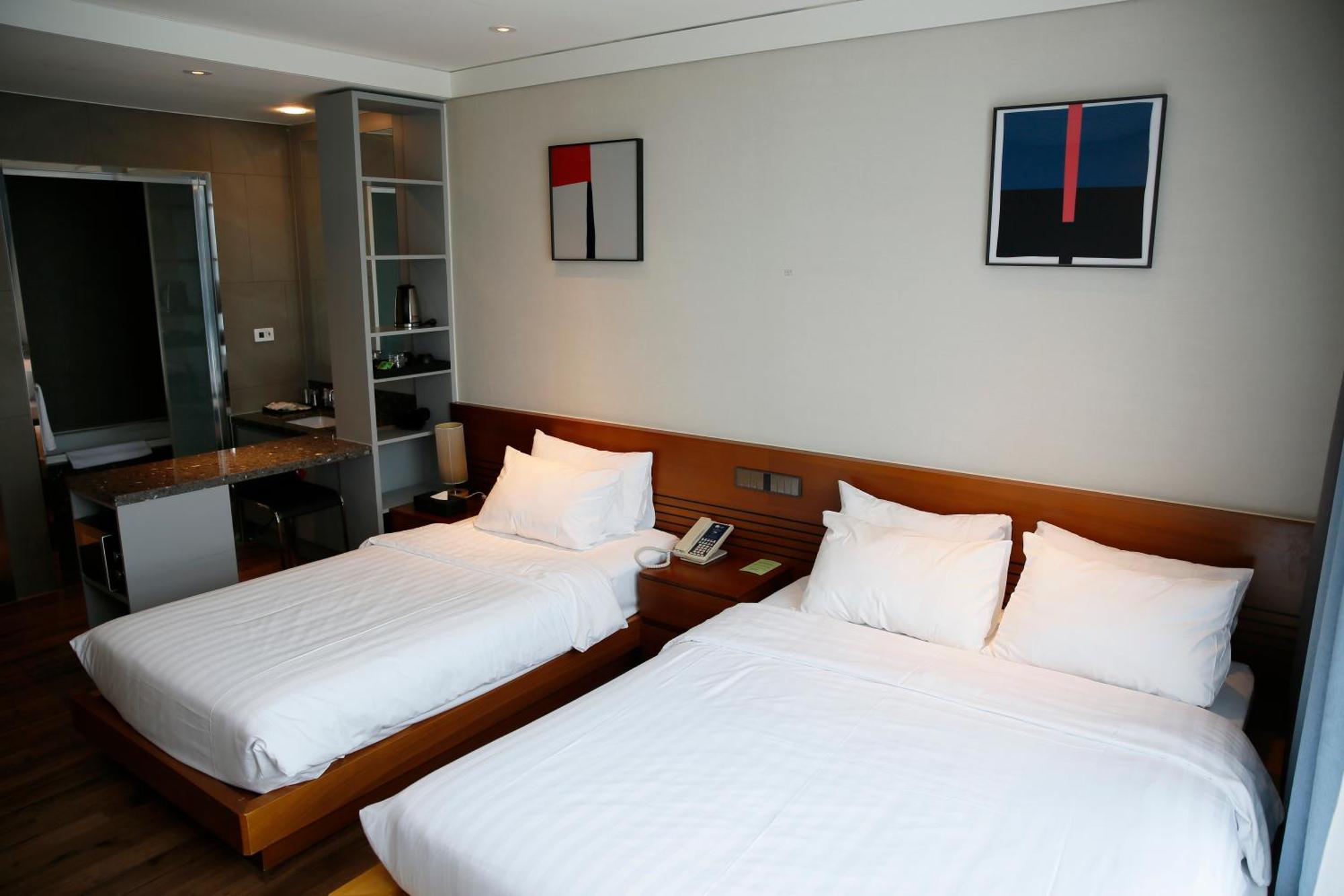 J One Hotel Cheongju Zewnętrze zdjęcie
